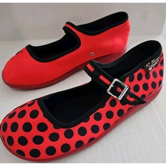 Vintage 2004 Hot Chocolate Design Mini Chocolatica Ladybug Shoes Size EU 32 US 1 - Picture 2 of 9